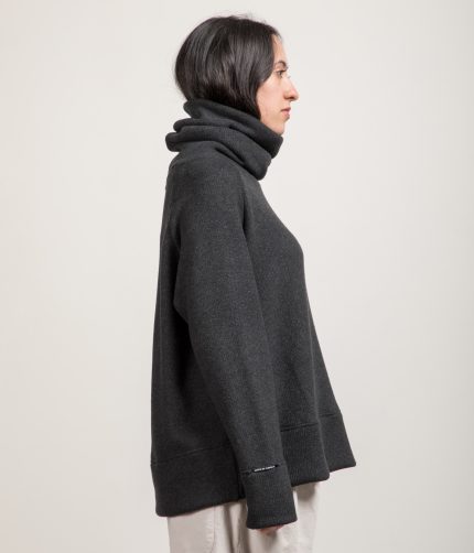 TURTLENECK ST